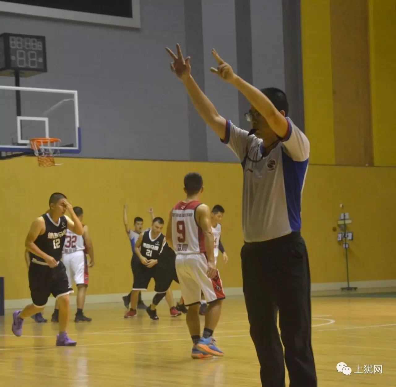 九游游戏中心-NBA总决赛赛程吃紧，莱比锡转会期队长鼓劲，质疑声仍在，球队文化再被提及的简单介绍-九游游戏中心