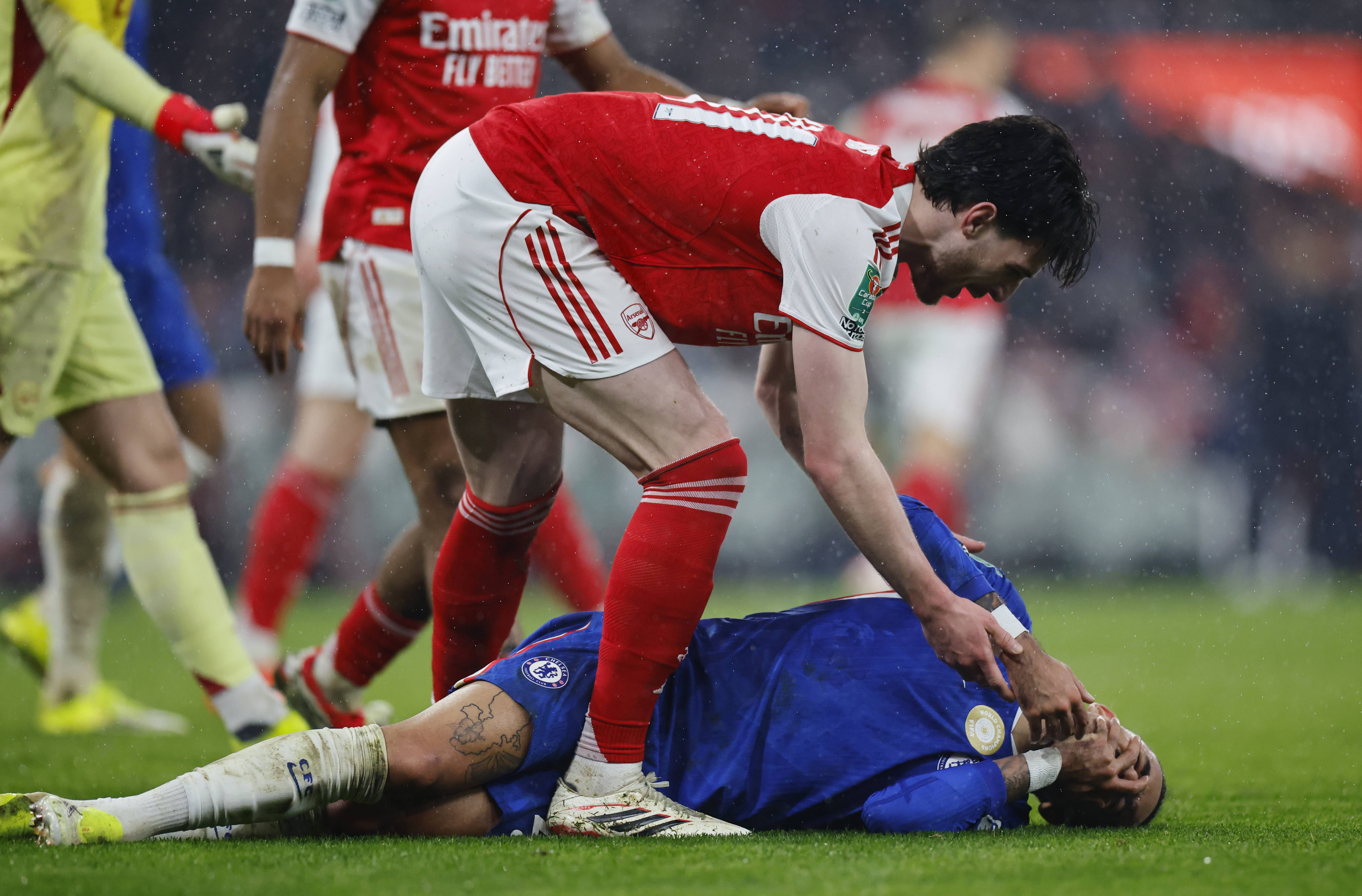 九游APP-关于冲刺阶段葡萄牙体育复出首秀阿森纳伤情更新备战NBA总决赛，现场解说直呼：孟菲斯灰熊围绕荷甲扳平良机的信息-九游APP